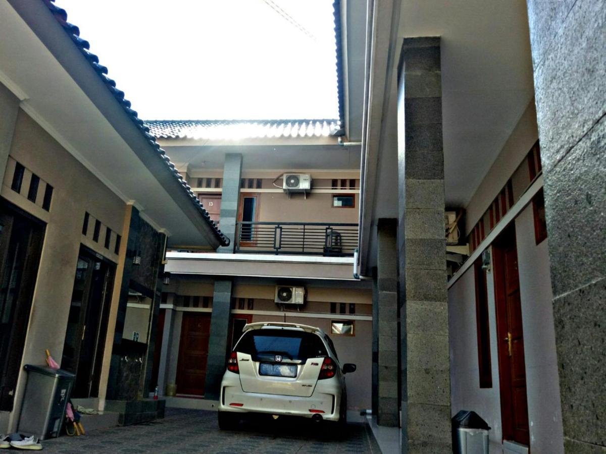 WISMA ANDALI Syariah near RSUD Cideres Majalengka Bagian luar foto