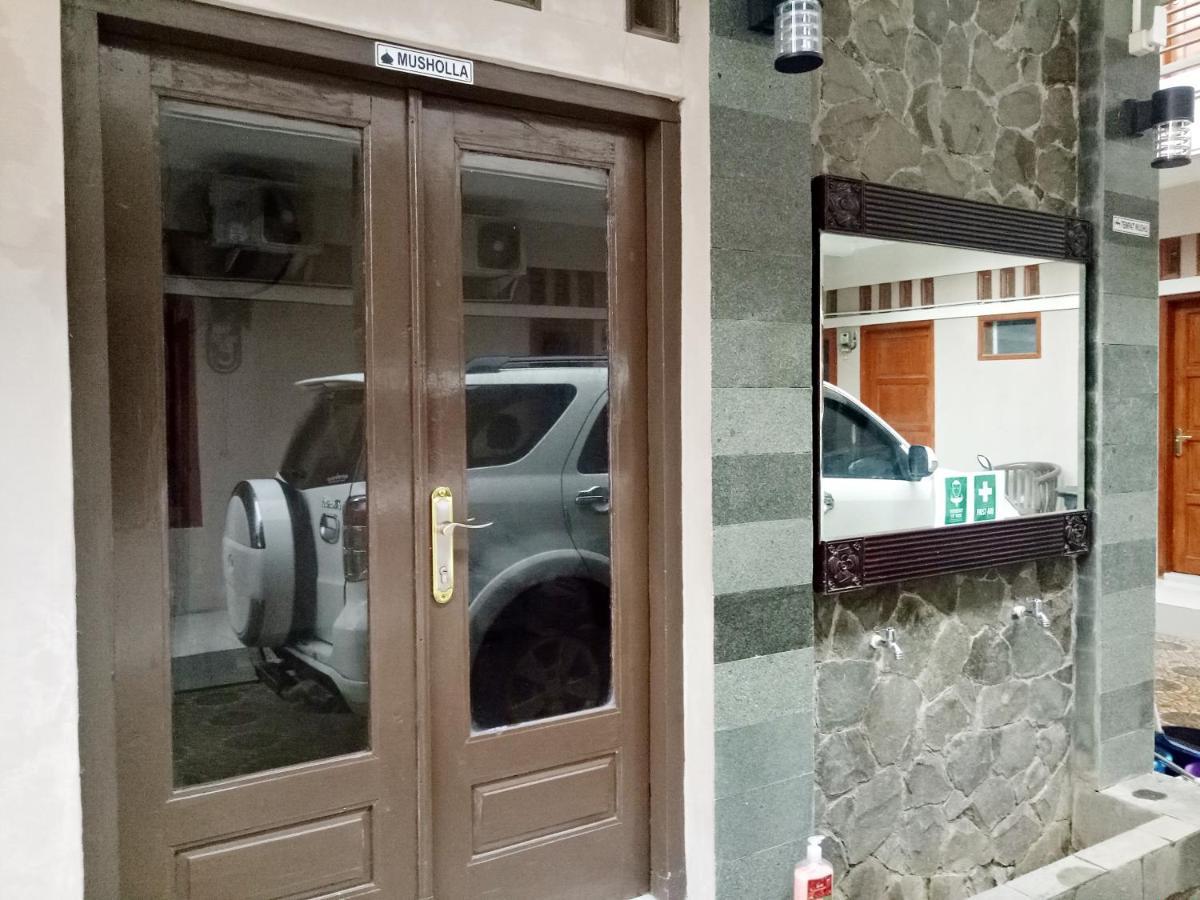 WISMA ANDALI Syariah near RSUD Cideres Majalengka Bagian luar foto